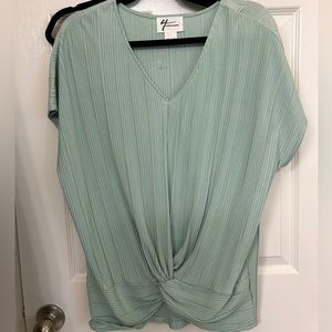 Ribbed front cross blouse